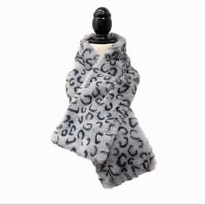 The Accessory Collective Faux Fur Pull Through Scarf NWT